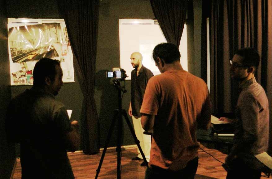 movingshoot2web.jpg movingshoot2web.jpg